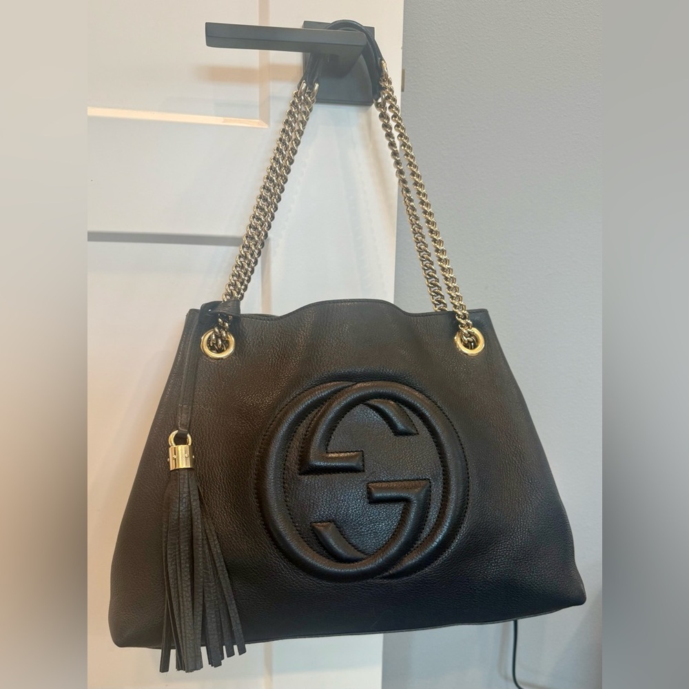 ✨GUCCI Black Cellarius GG Logo SoHo Leather Chain Tote Handbag ✨